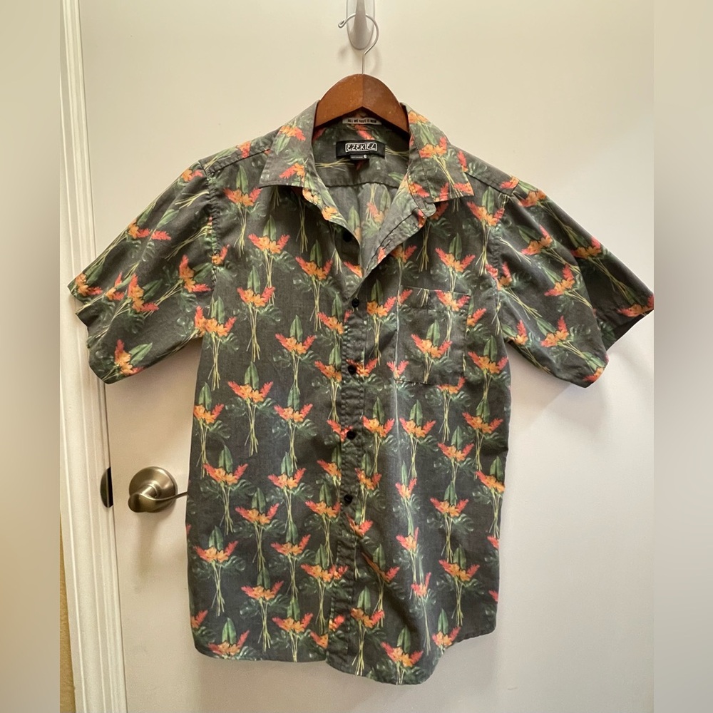 Ezekiel  “ALL WE HAVE IS NOW” Gray and Orange Floral Men's Shirt / Size: Small